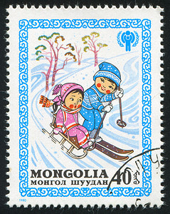 儿童滑雪和雪橇