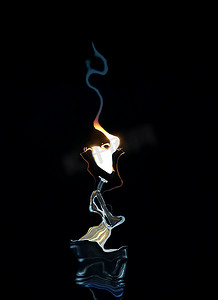 幻想图片摄影照片_燃烧灯泡的图片
