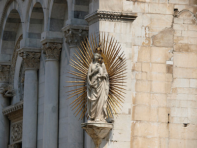 圣米歇尔摄影照片_Foro 教堂的圣米歇尔 - 卢卡