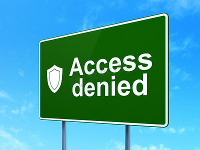 隐私权概念：路标背景上的访问被拒绝和屏蔽