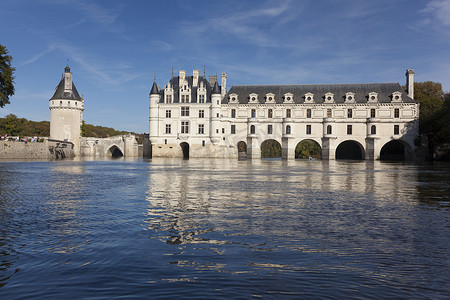 vi摄影照片_舍农索，法国-10 月 10 日。在 vi 附近的卢瓦尔河谷城堡