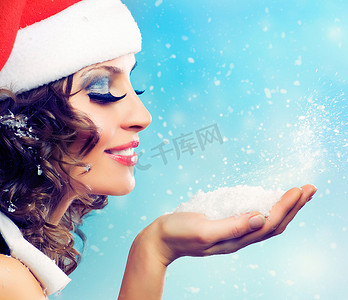 winter摄影照片_圣诞节 Girl.Winter 女人吹雪