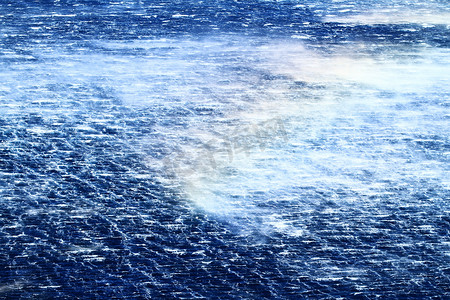 波涛汹涌的大海摄影照片_波涛汹涌的大海