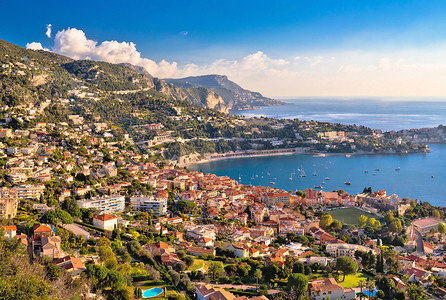 法国里维埃拉海岸线上的 Villefranche sur Mer 和 Cap Ferrat