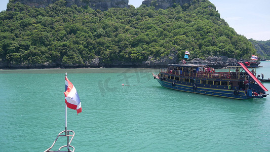 泰国苏梅岛安通海洋公园 — 2019 年 6 月 9 日：旅游天堂热带度假胜地附近的海洋岛屿群。