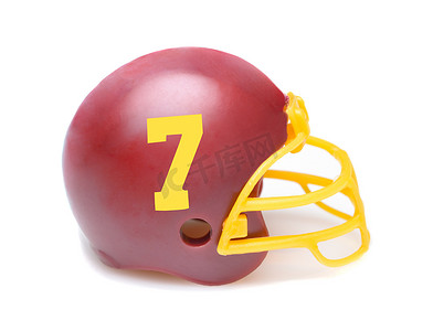 加利福尼亚州尔湾市 - 2020 年 8 月 23 日：国家橄榄球大会东部华盛顿足球队的迷你收藏橄榄球头盔。