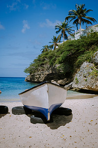 Playa Lagun Beach Cliff Curacao, Lagun Beach Curacao 加勒比海的一个小岛