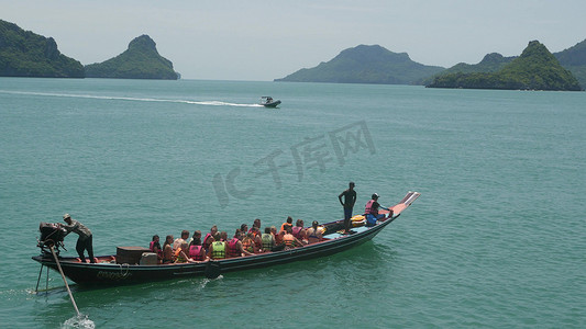 泰国苏梅岛安通海洋公园 — 2019 年 6 月 9 日：旅游天堂热带度假胜地附近的海洋岛屿群。