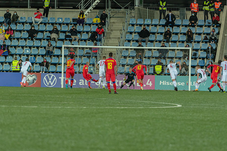 马克·普约尔在卡塔尔 2022 年世界杯预选赛安道尔对匈牙利的比赛中打进一球