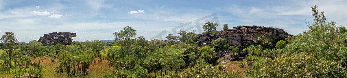 卡卡卡卡卡卡摄影照片_澳大利亚卡卡杜国家公园乌比尔纳达布观景台的全景