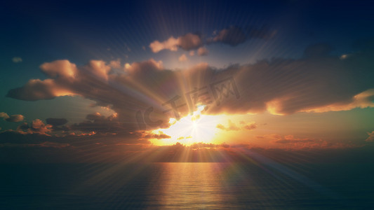 在海洋的日落，太阳光芒光