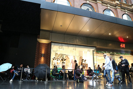 时尚发布会摄影照片_悉尼 - BALMAIN X - H & M - 发布会