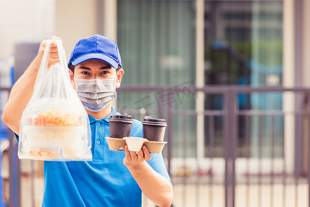 买送摄影照片_送货员戴面罩做杂货店送米饭 b