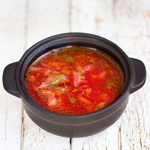 红罗宋汤。