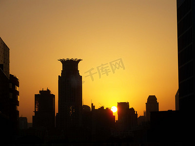 上海夕阳摄影照片_上海浦东的日落