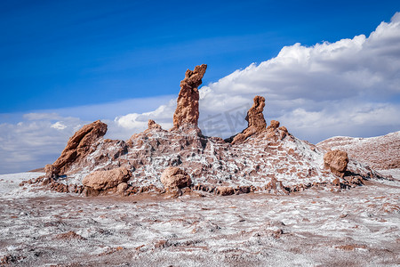 圣佩德罗德阿塔卡 Valle de la Luna 的三玛利亚地标