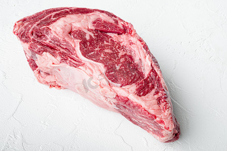 生鲜肉 Ribeye 牛排 entrecote 黑安格斯 Prime 肉，白色石头背景