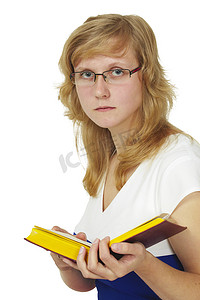 戴眼镜的女人看书