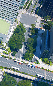 日本东京城市景观、商业和住宅楼、道路鸟瞰图