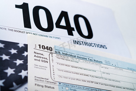美国所得税申报表 1040。