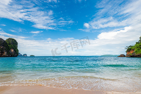 泰国甲米度假胜地美丽的大海和沙滩