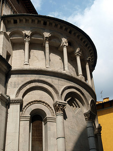 Foro 教堂的圣米歇尔 - 卢卡