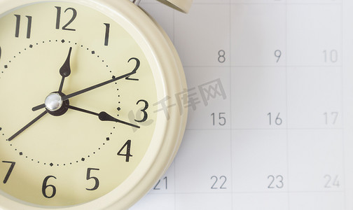 复古闹钟和日历，时间概念