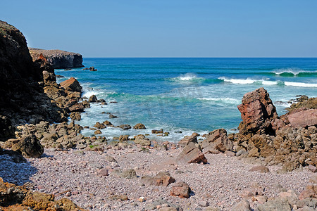 葡萄牙阿尔加维 Carapateira 海滩的野生海洋