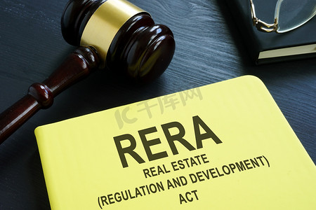 法案摄影照片_RERA 或房地产监管和发展法案在桌子上。