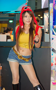 2013 年泰国电玩展 BIG Festival 中身份不明的日本动漫 cosplay 姿势