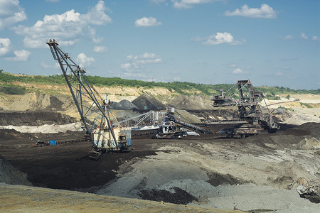 采煤机械 - 矿用挖掘机