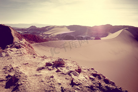 月亮山谷摄影照片_Valle de la Luna 的沙丘，智利圣佩德罗德阿塔卡马