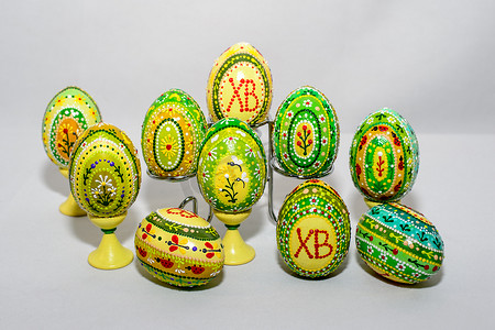 复活节彩蛋，用丙烯颜料手绘