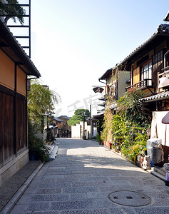 古代街道摄影照片_通往日本京都清水寺的街道