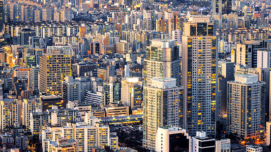 韩国首尔建筑和酒店的城市景观。