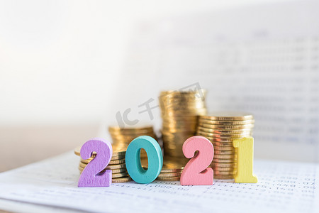 2021 年新年，商业、储蓄和规划理念。