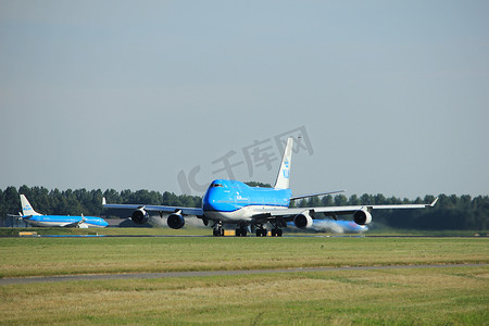 航空公司求职简历摄影照片_荷兰阿姆斯特丹-2016 年 8 月 18 日：PH-BFV KLM 荷兰皇家航空公司波音 747-406(M)
