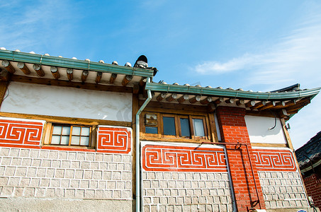传统的韩国风格建筑。