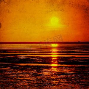 微旅行摄影照片_在 grunge 的海景日落