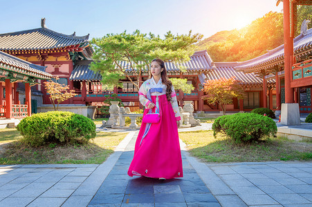 福背景摄影照片_在景福宫穿着韩服的女人，这是韩国传统服饰。