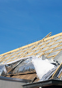 房屋保温采用矿棉、屋顶保温技术。