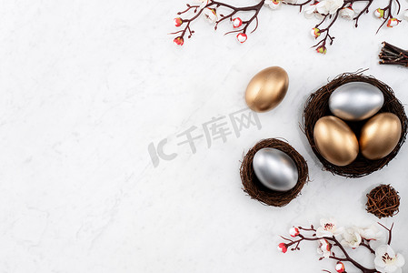 白梅花巢中金银复活节彩蛋的设计理念。