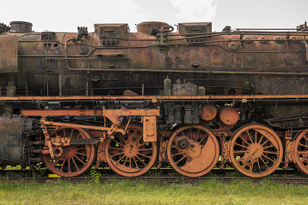 老生锈的蒸汽机车