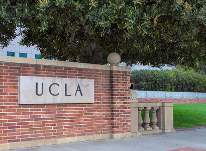 入口摄影照片_加州大学洛杉矶分校校园入口标志