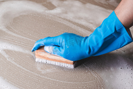 用于在瓷砖地板上转换擦洗清洁。
