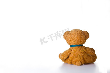 玩具小熊摄影照片_孤独的小熊