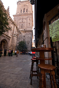 西班牙格拉纳达大教堂的钟楼
