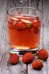 草莓饮品