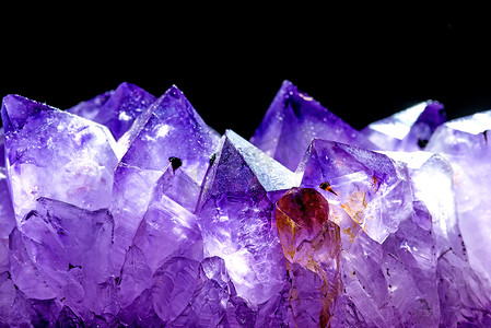 紫的摄影照片_紫晶