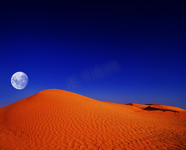 夜晚的非洲沙漠